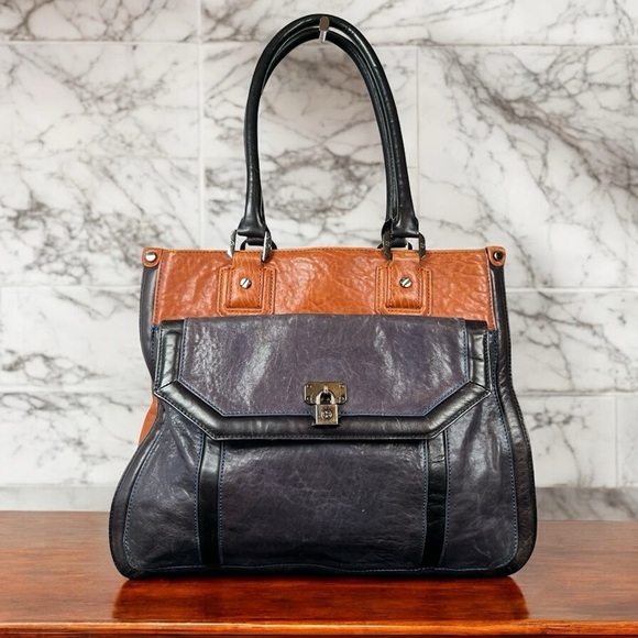 Tory Burch Very Rare Two-Tone Leather Large Lock Bag - Picture 4 of 13